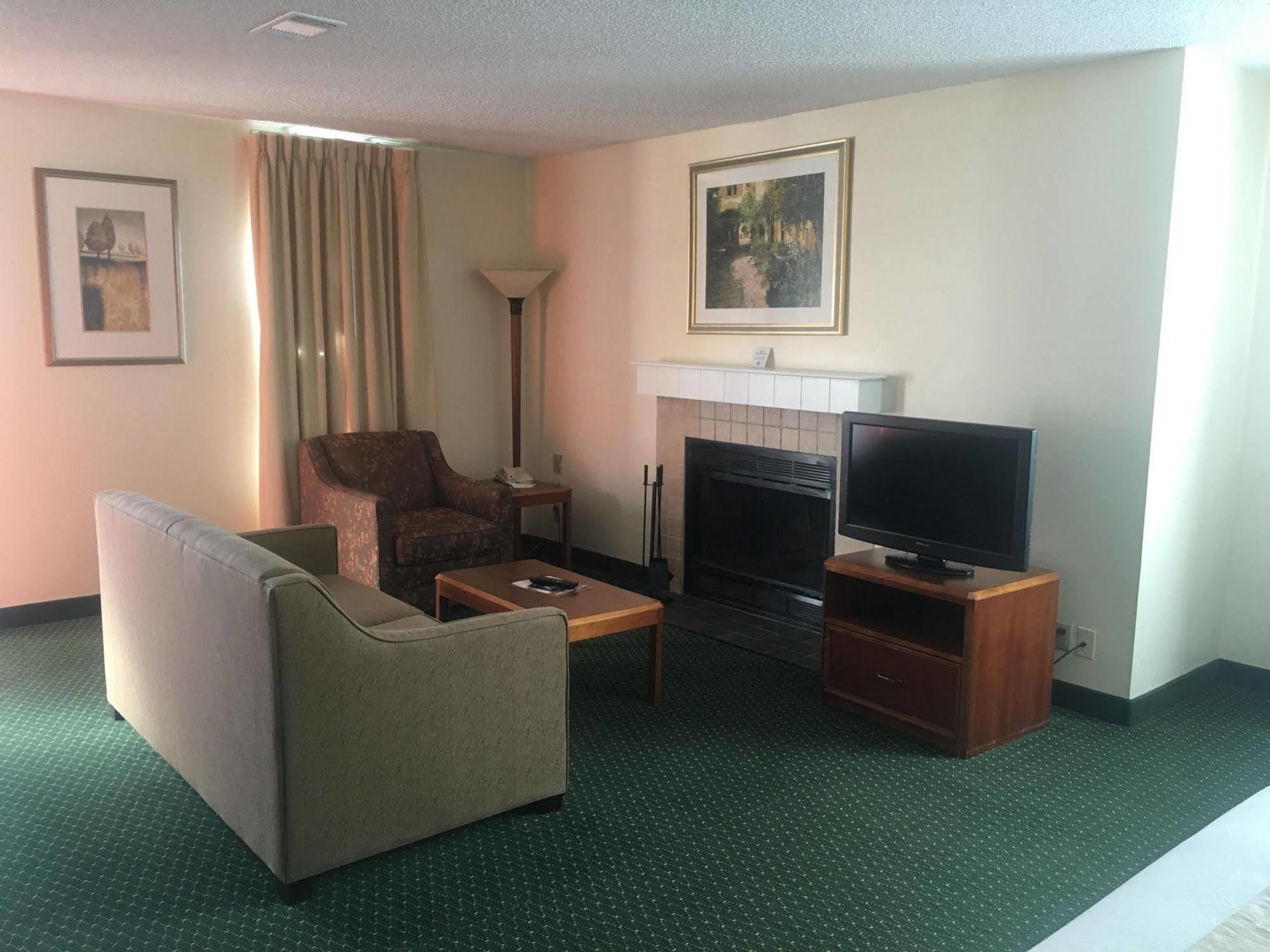 Fairbridge Inn & Suites - Akron Copley Township - West Ngoại thất bức ảnh