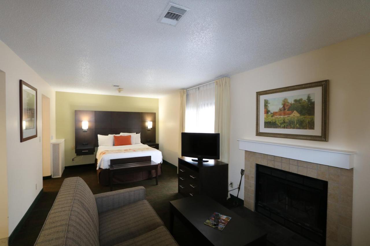Fairbridge Inn & Suites - Akron Copley Township - West Phòng bức ảnh